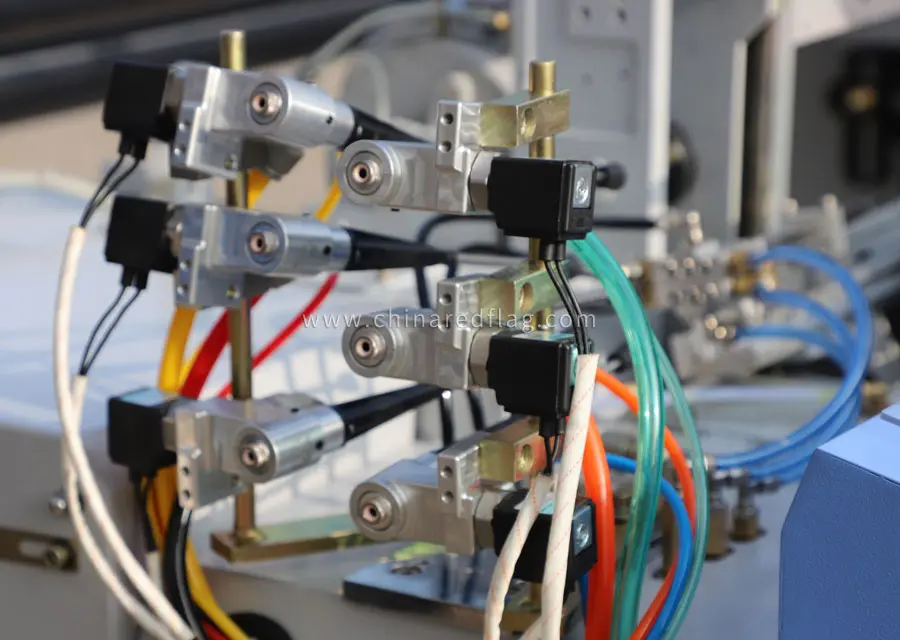  Directly connected auxiliary main jet nozzle and solenoid valve as a whole